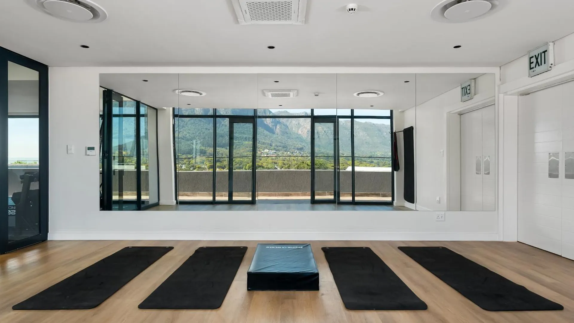 Newlands Peak Living Apartments Cape Town South Africa