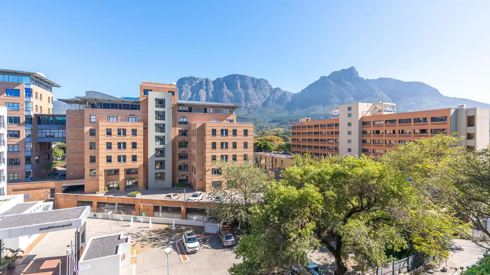 Newlands Peak Living Apartments Cape Town