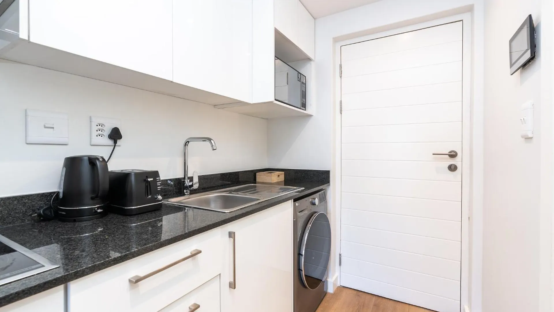Newlands Peak Living Apartments Cape Town
