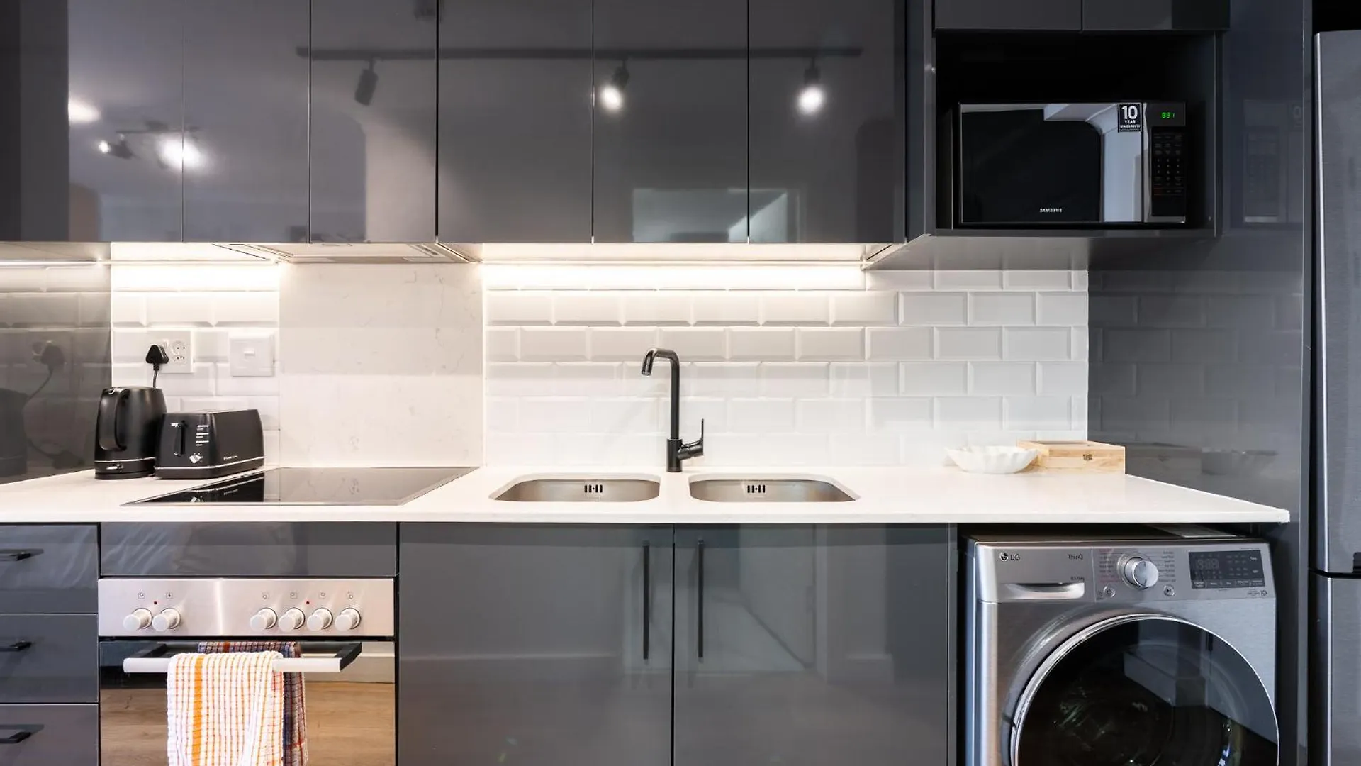Newlands Peak Living Apartments Cape Town