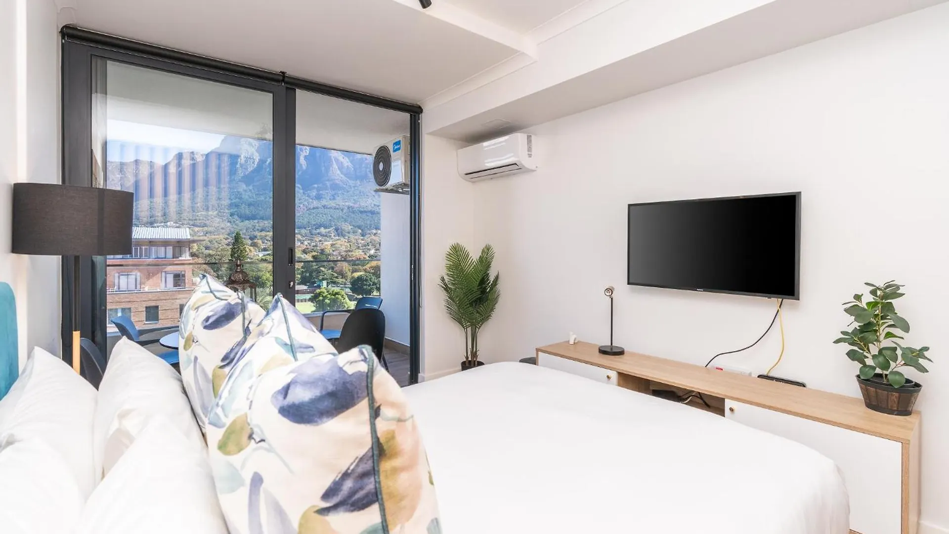 Newlands Peak Living Apartments Cape Town South Africa